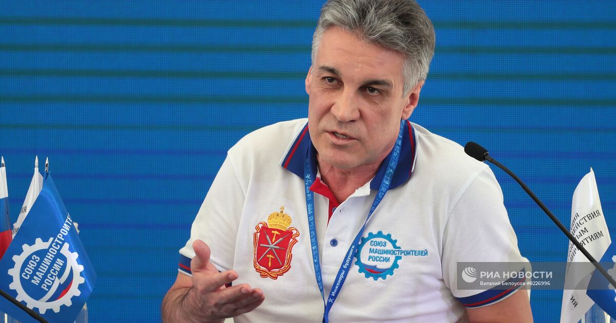 Союз машиностроителей России выражает глубокие соболезнования в связи с уходом из жизни президента Медиахолдинга «Красная Звезда» Алексея Викторовича Пиманова