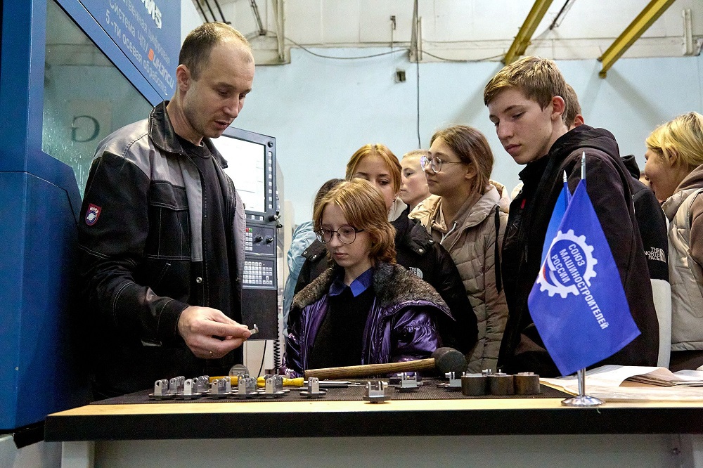 Пятьсот школьников Коврова и района посетят предприятия Высокоточных комплексов