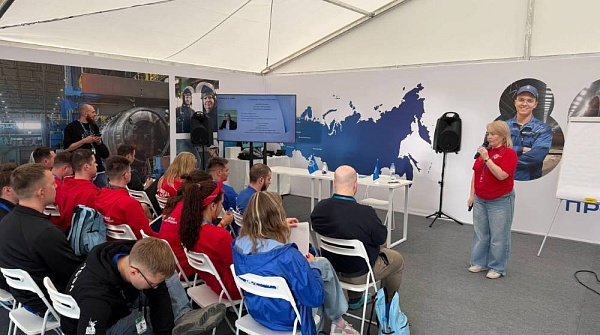 На форуме «Инженеры будущего» прошла интерактивная лекция по командообразованию