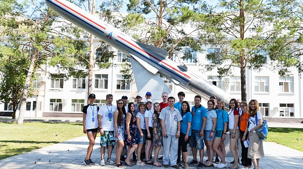 Участники форума «Инженеры Будущего-2019» посетили завод по производству крылатых ракет «БраМос»